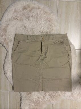 Tommy Hilfiger Beige/Tan Skirt - Size 8